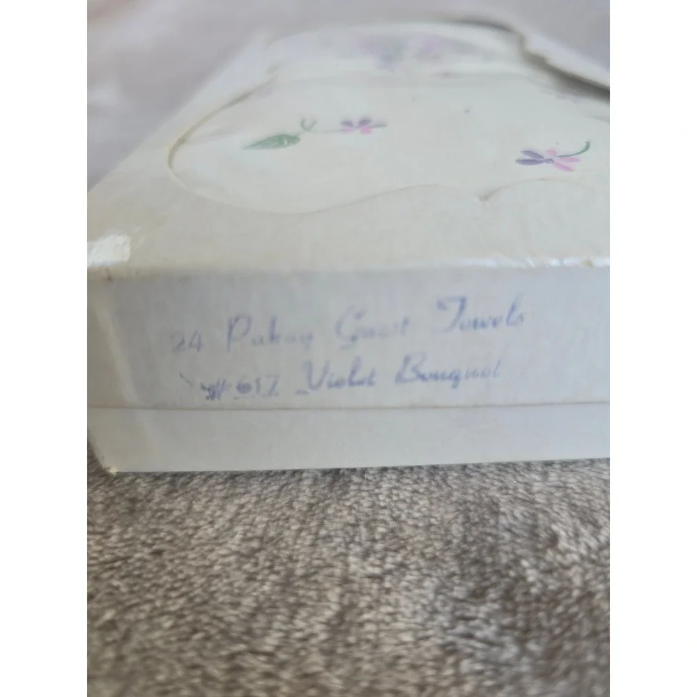 Vintage Pakay Guest Towels 24 Count Violet Bouquet Floral Purple Pink New Box